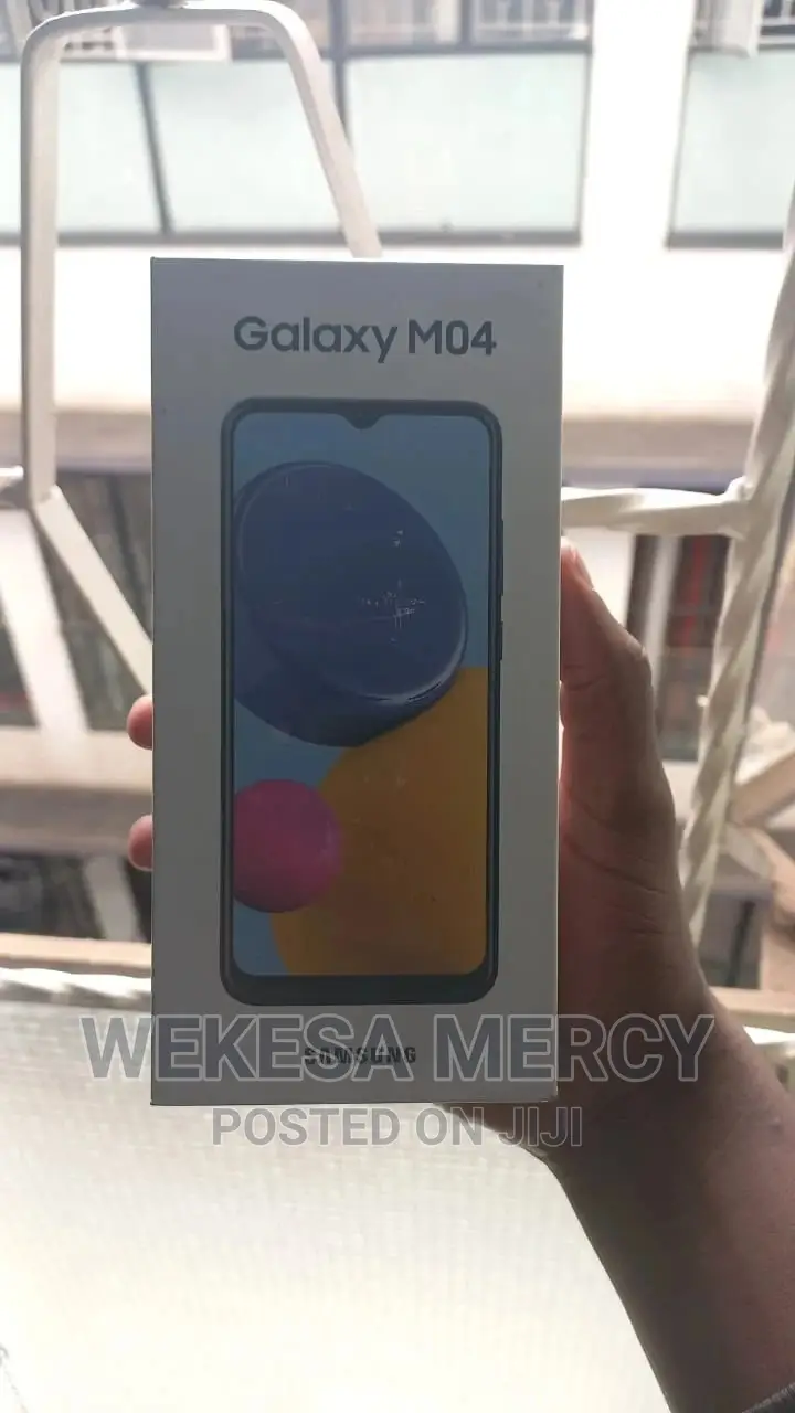 New Samsung Galaxy M04 128 GB Black