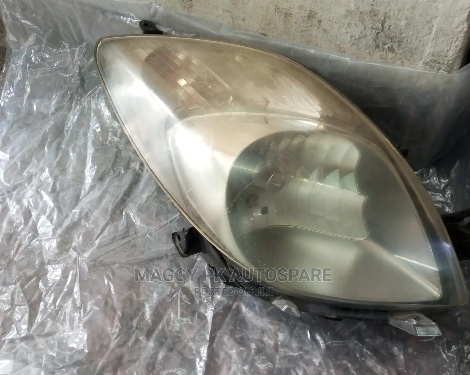 Toyota Vitz 2005 Headlight Xenon
