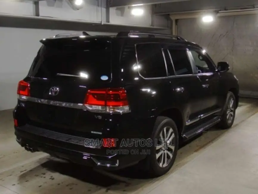 Toyota Land Cruiser 2016 Black