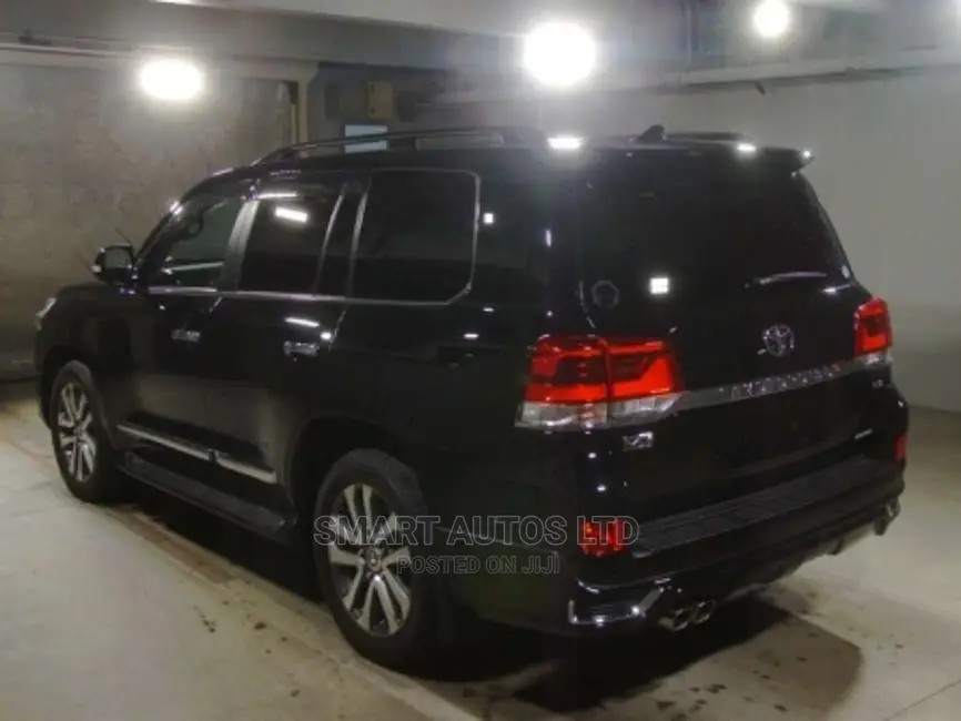 Toyota Land Cruiser 2016 Black