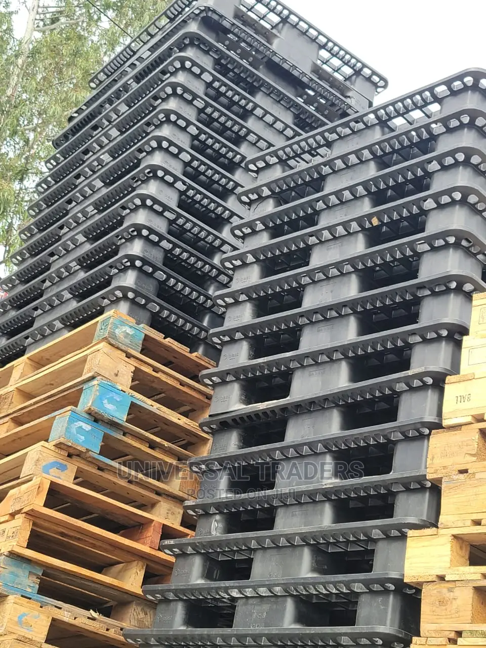 Brand New Plastic Pallets