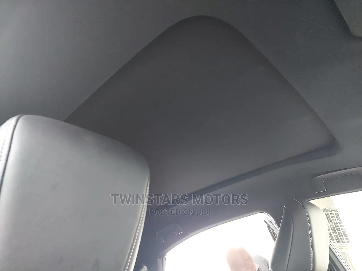 Toyota Harrier 2.0 4WD 2018 Black