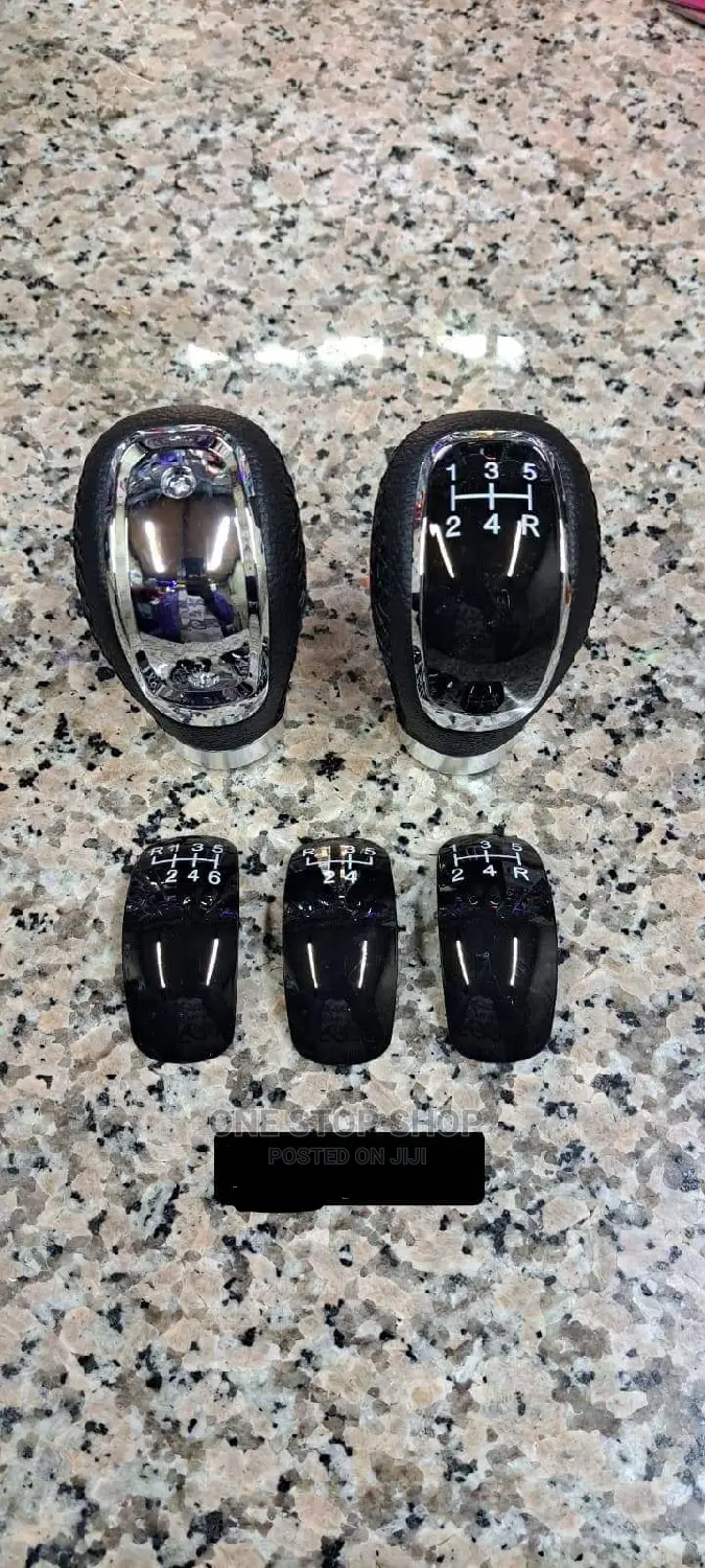 Different Universal Fit Manual 5 Speed Gear Knobs