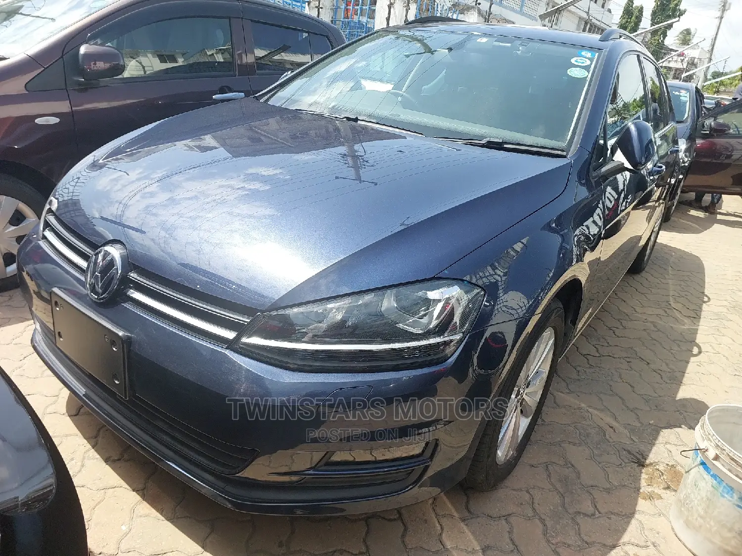 Volkswagen Golf 2017 Blue