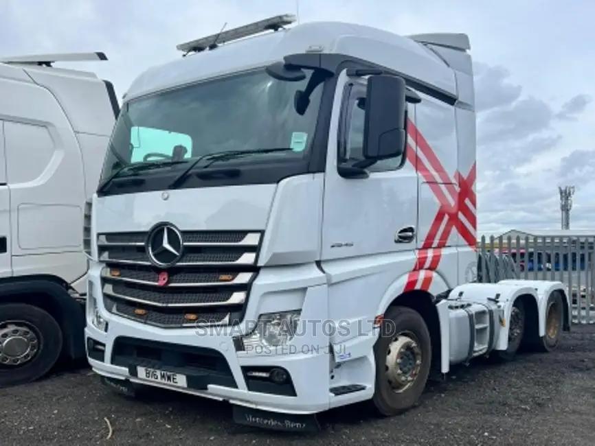 Mercedes-Benz Actros 2016 White