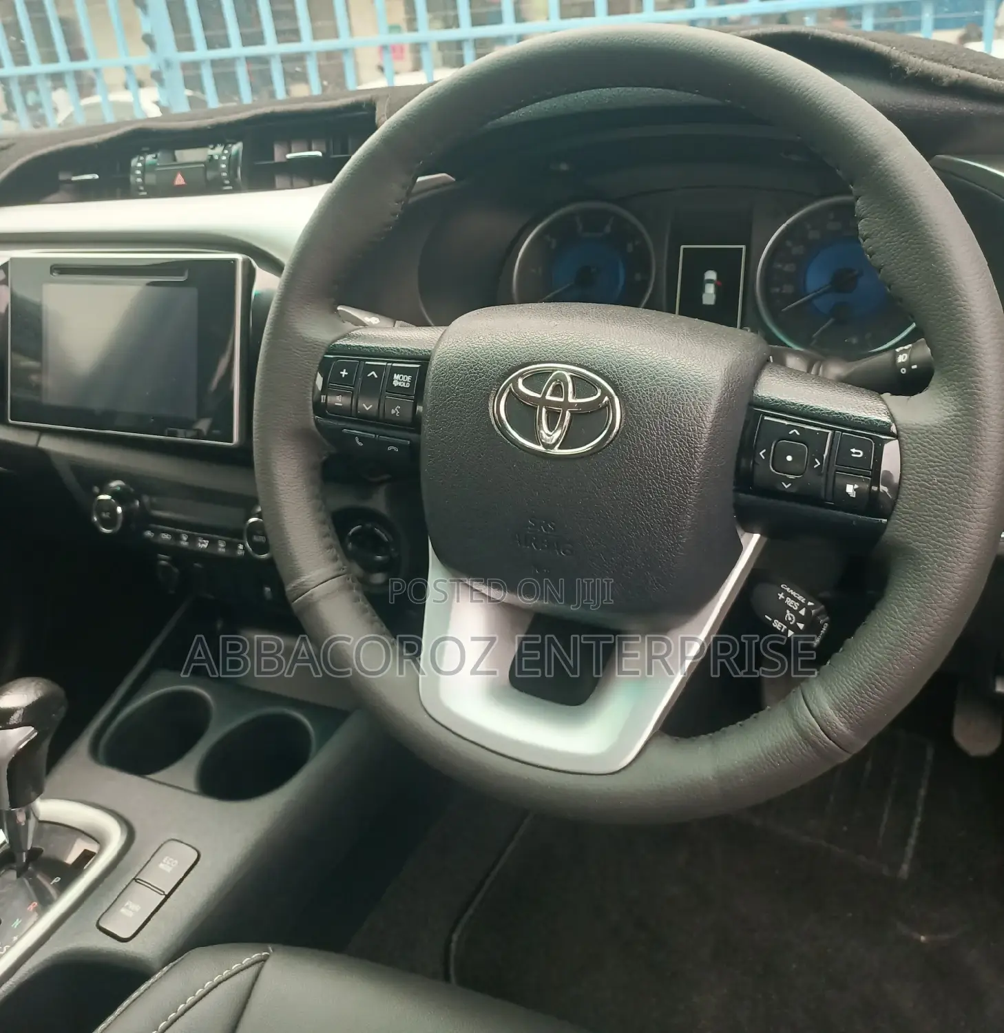 Toyota Hilux SR5 HI-RIDER 2016 White