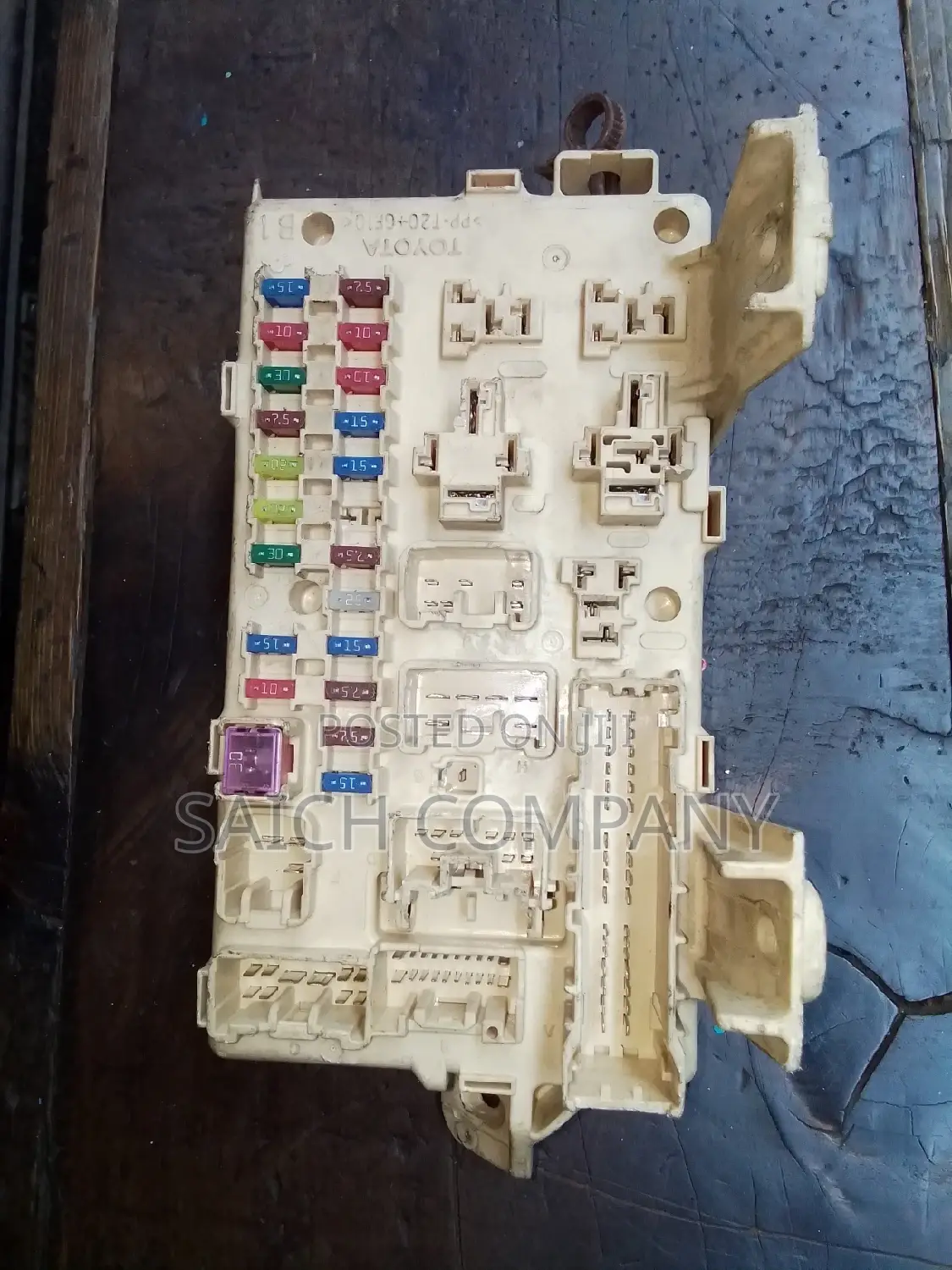 Toyota Wish Fuse Box