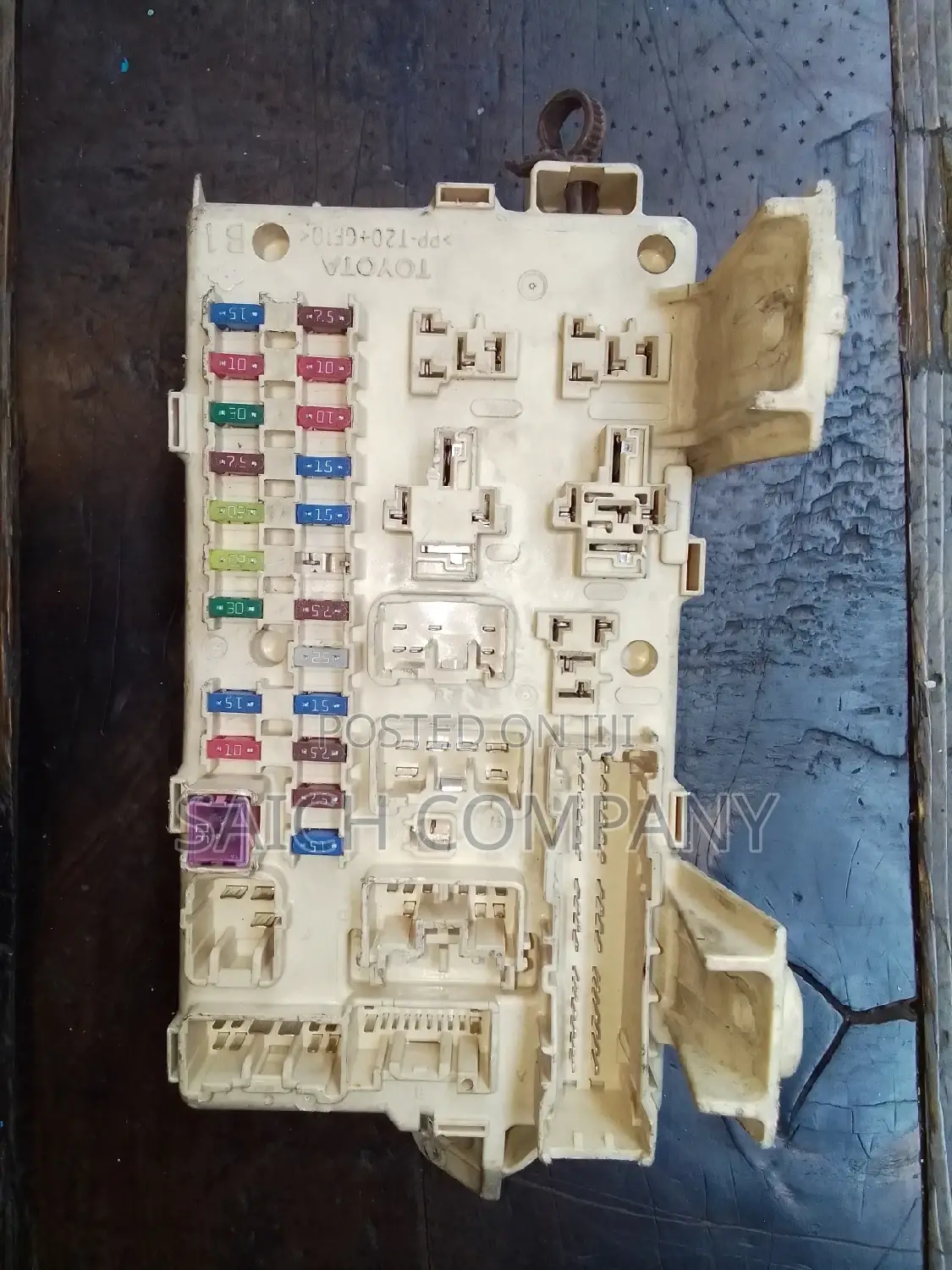 Toyota Wish Fuse Box