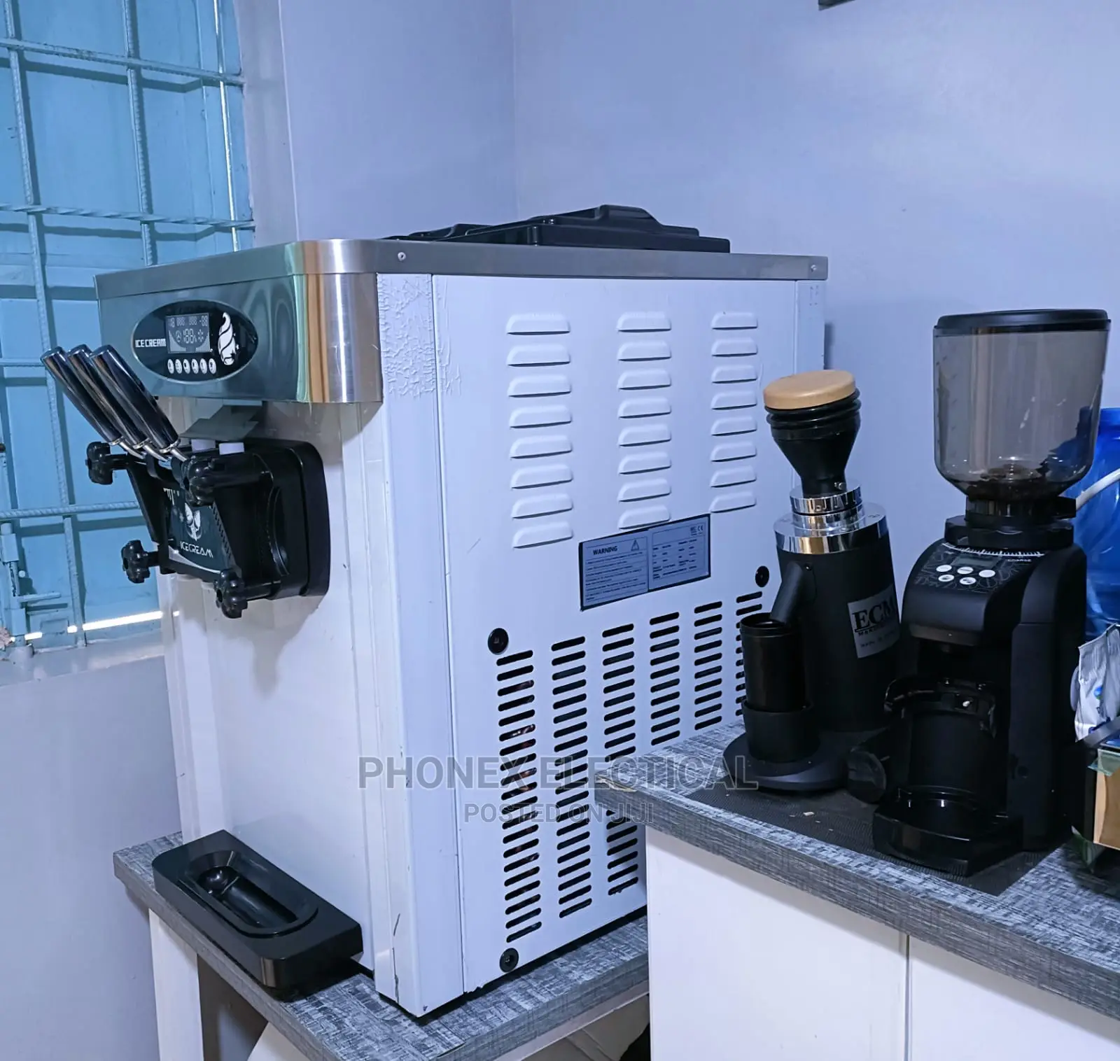 Ice Cream Machine