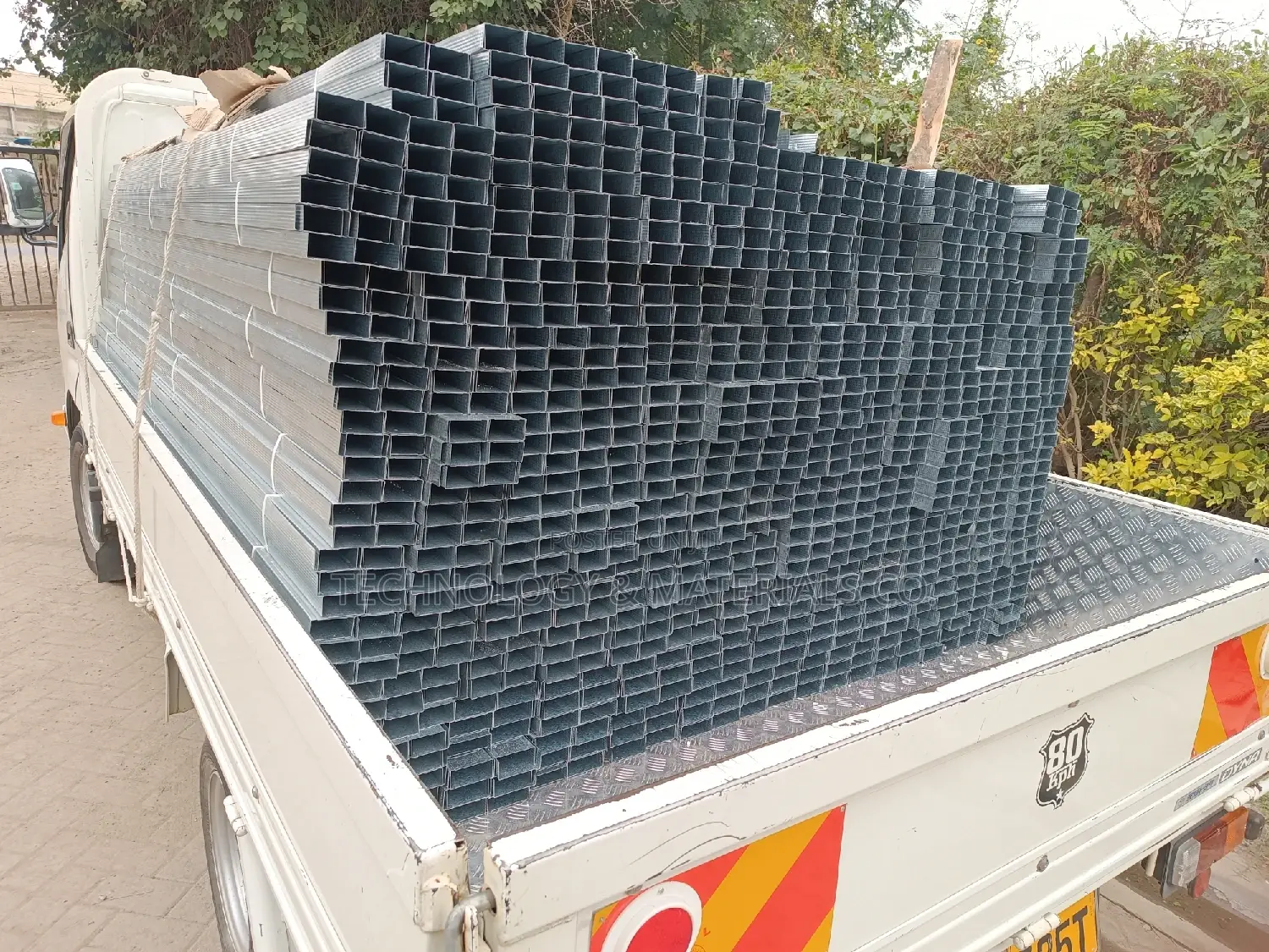 Heavy Gauge Studs and Rails<2.6M>