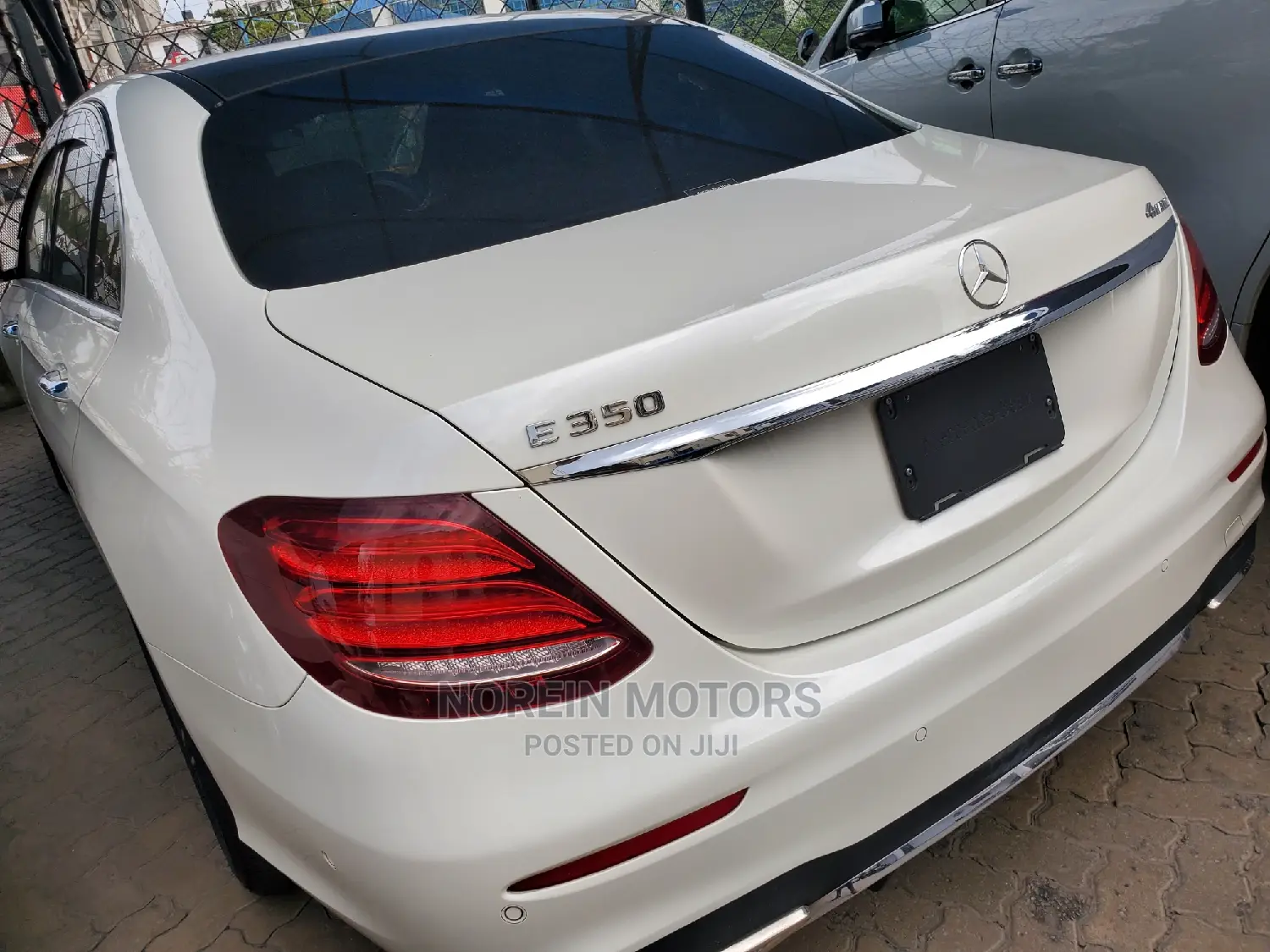 Mercedes-Benz 1420 2016 White