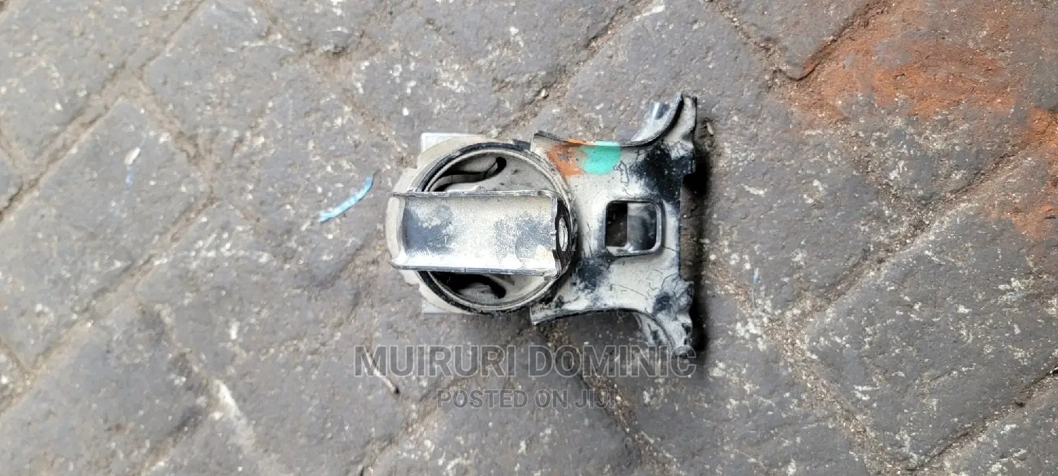 Engine Mount Nissan Dayz