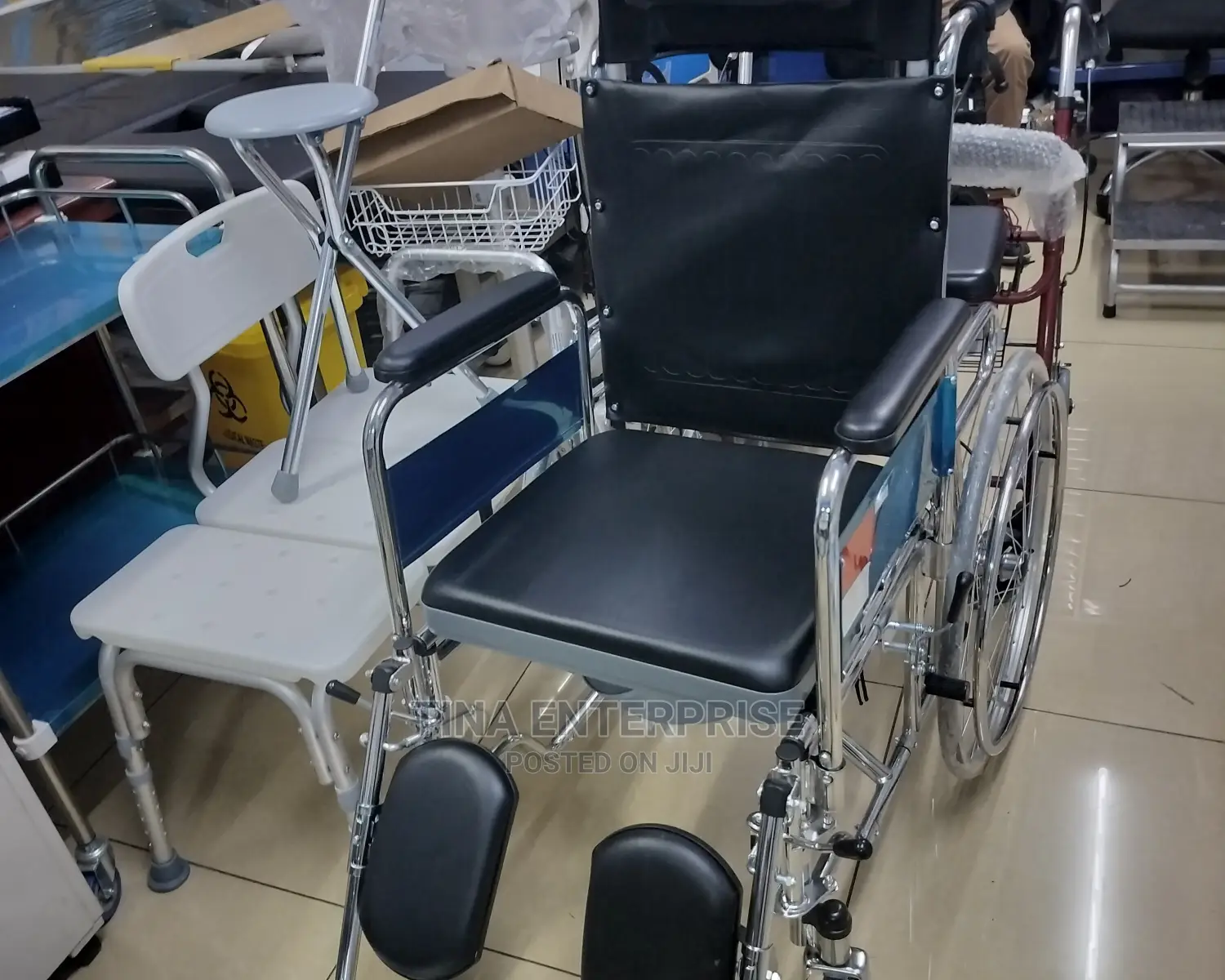 Reclining Wheel Chair With Commode