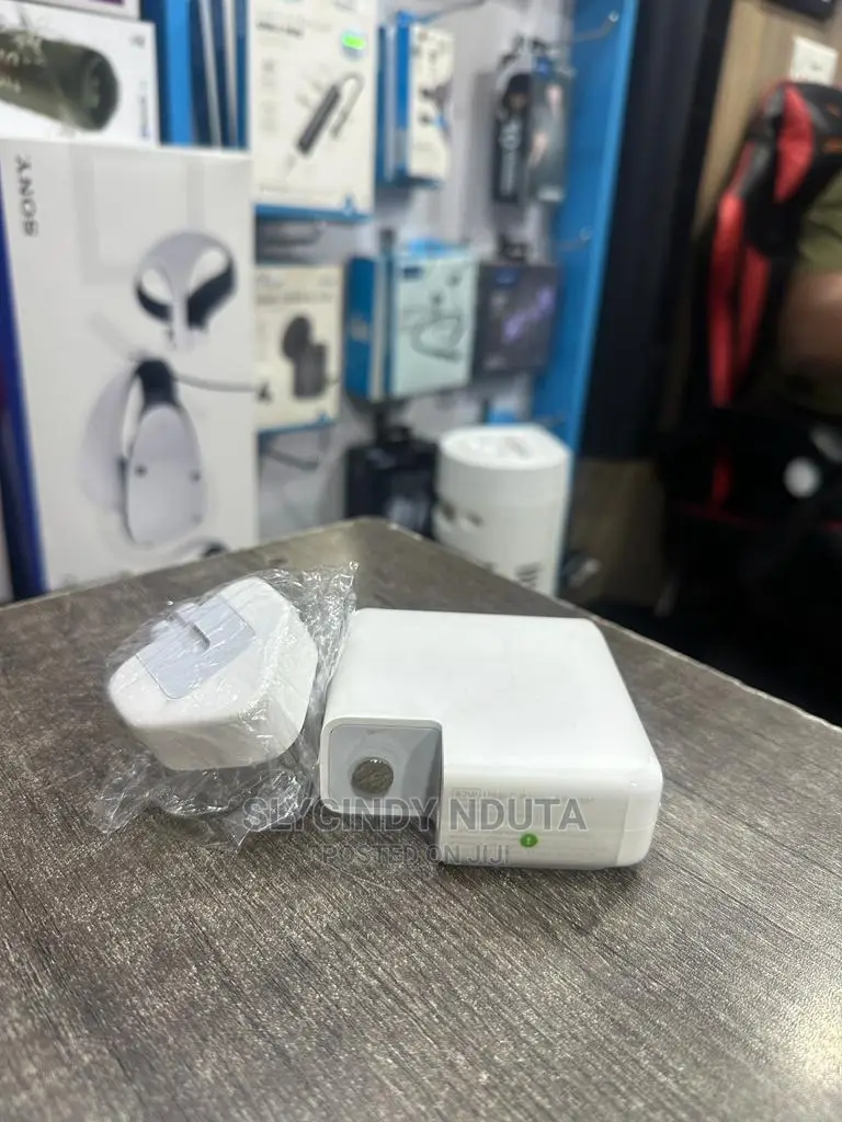 87W Macbook Adapter