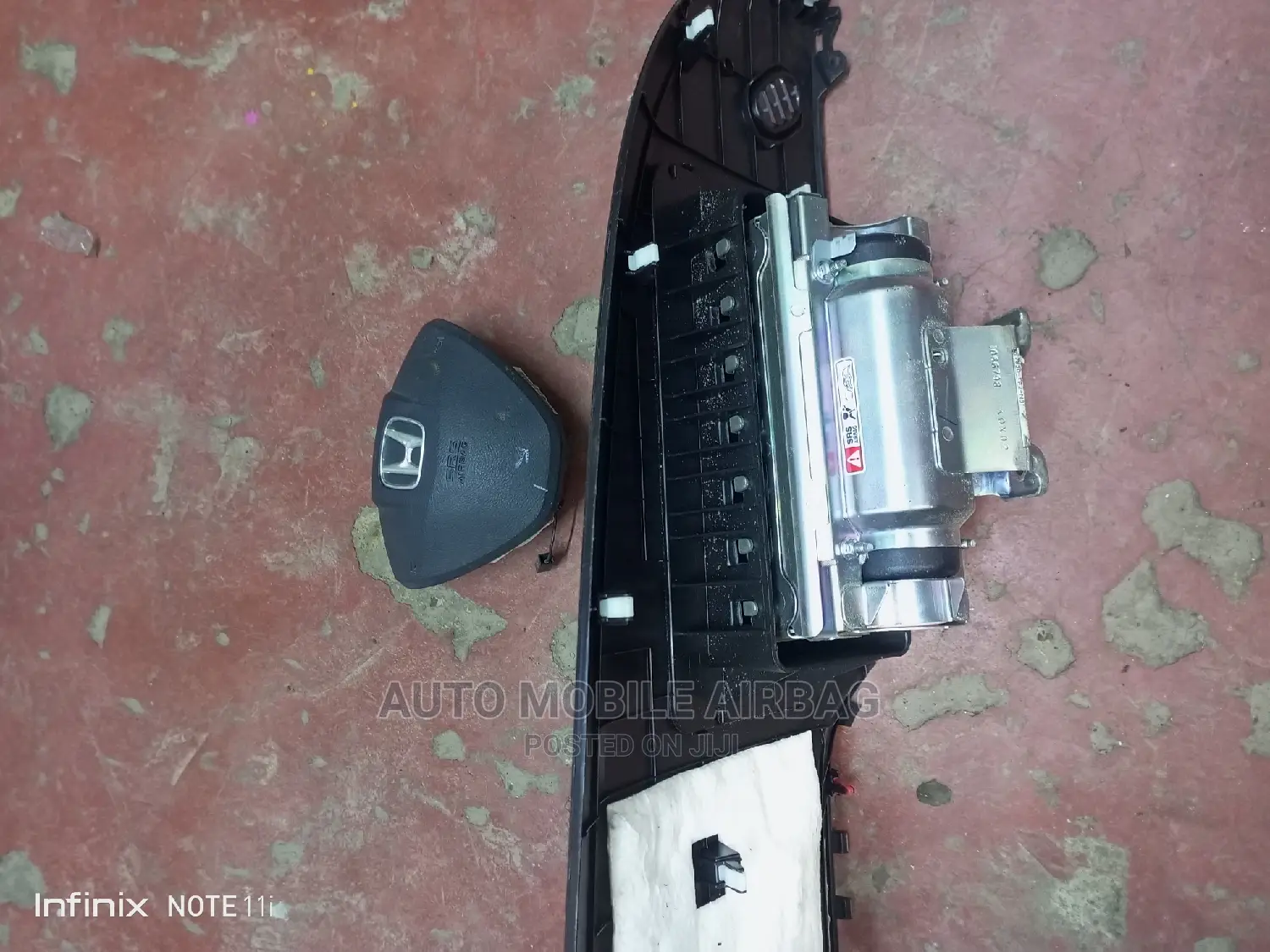 Honda Fit Dashboard and Steering Airbags