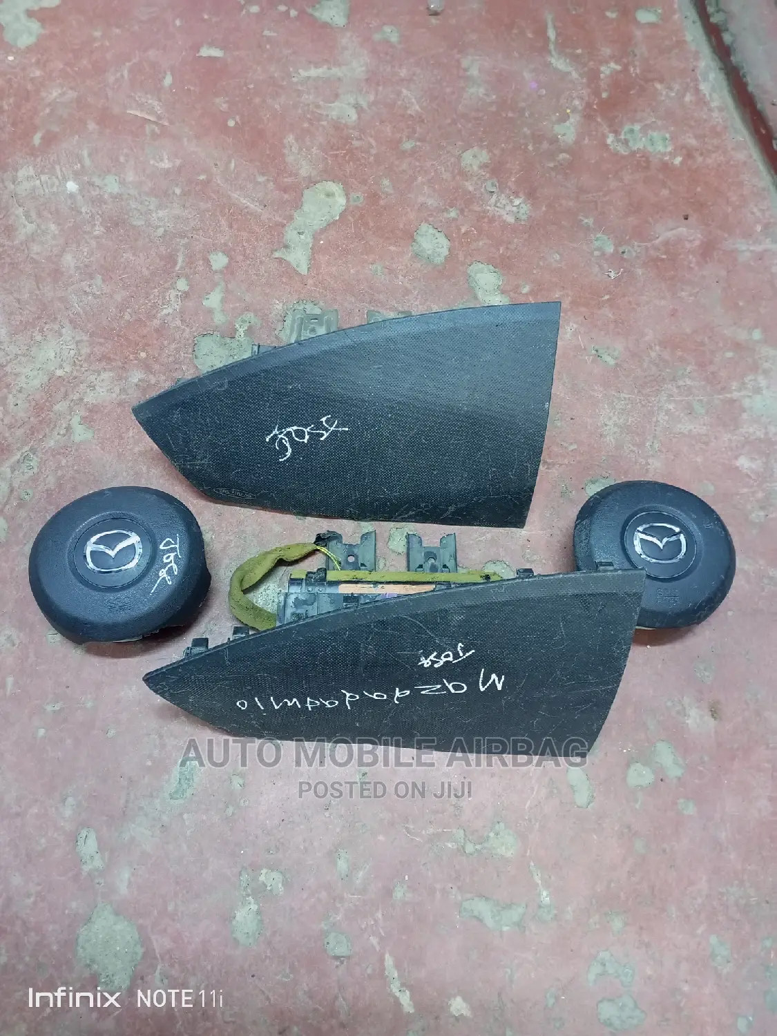 Mazda Demio Steering and Dashboard Airbags