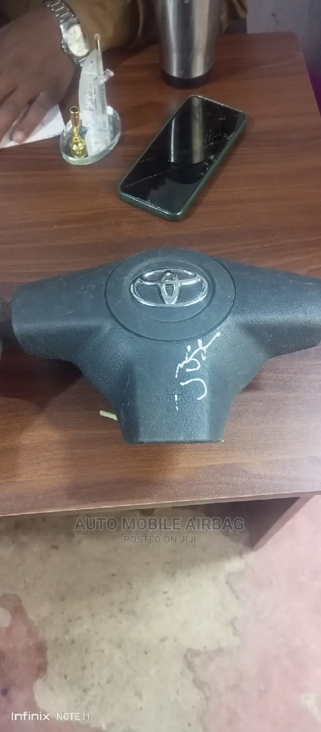 Vanguard/Rav 4 Vanguard Steering Airbags