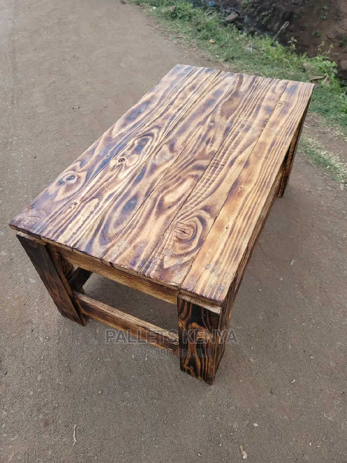 Wood Pallet Table- LVC