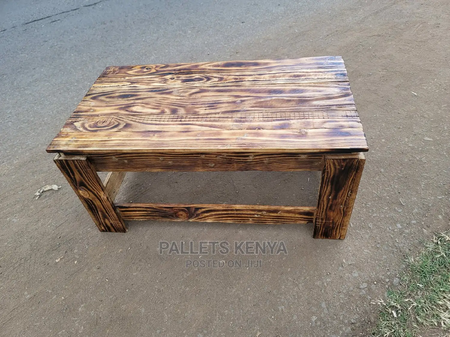 Wood Pallet Table- HSY
