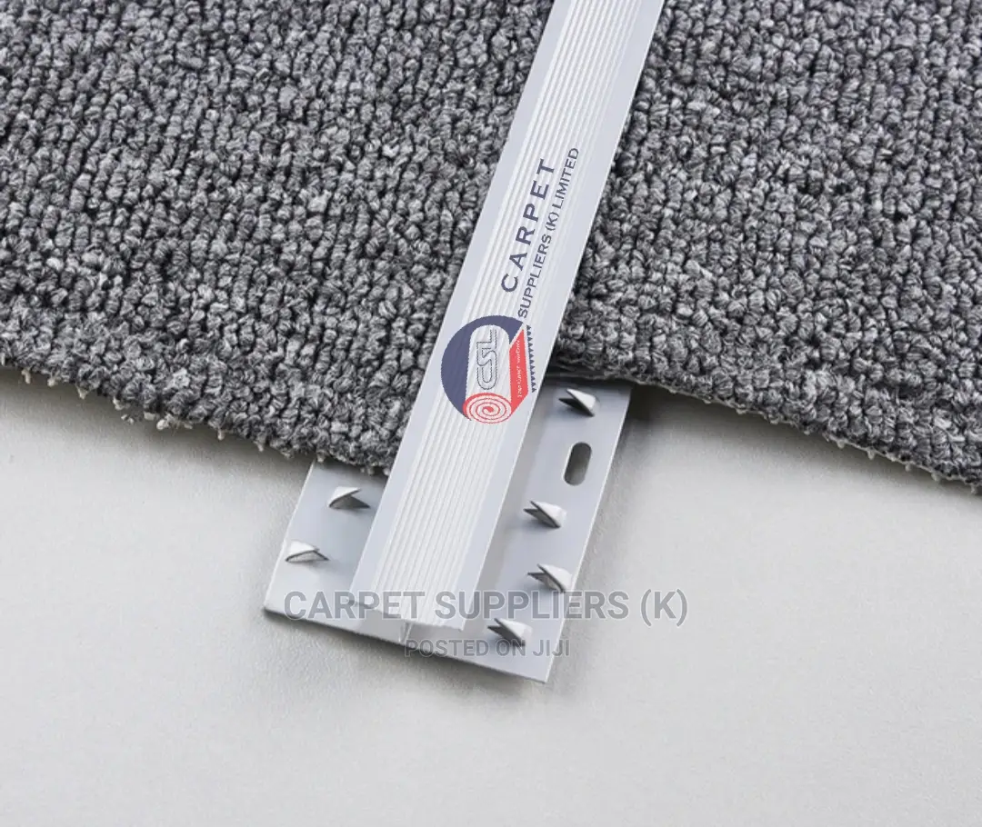Double Nap Locks Are Used to Professionally Join Two Carpets