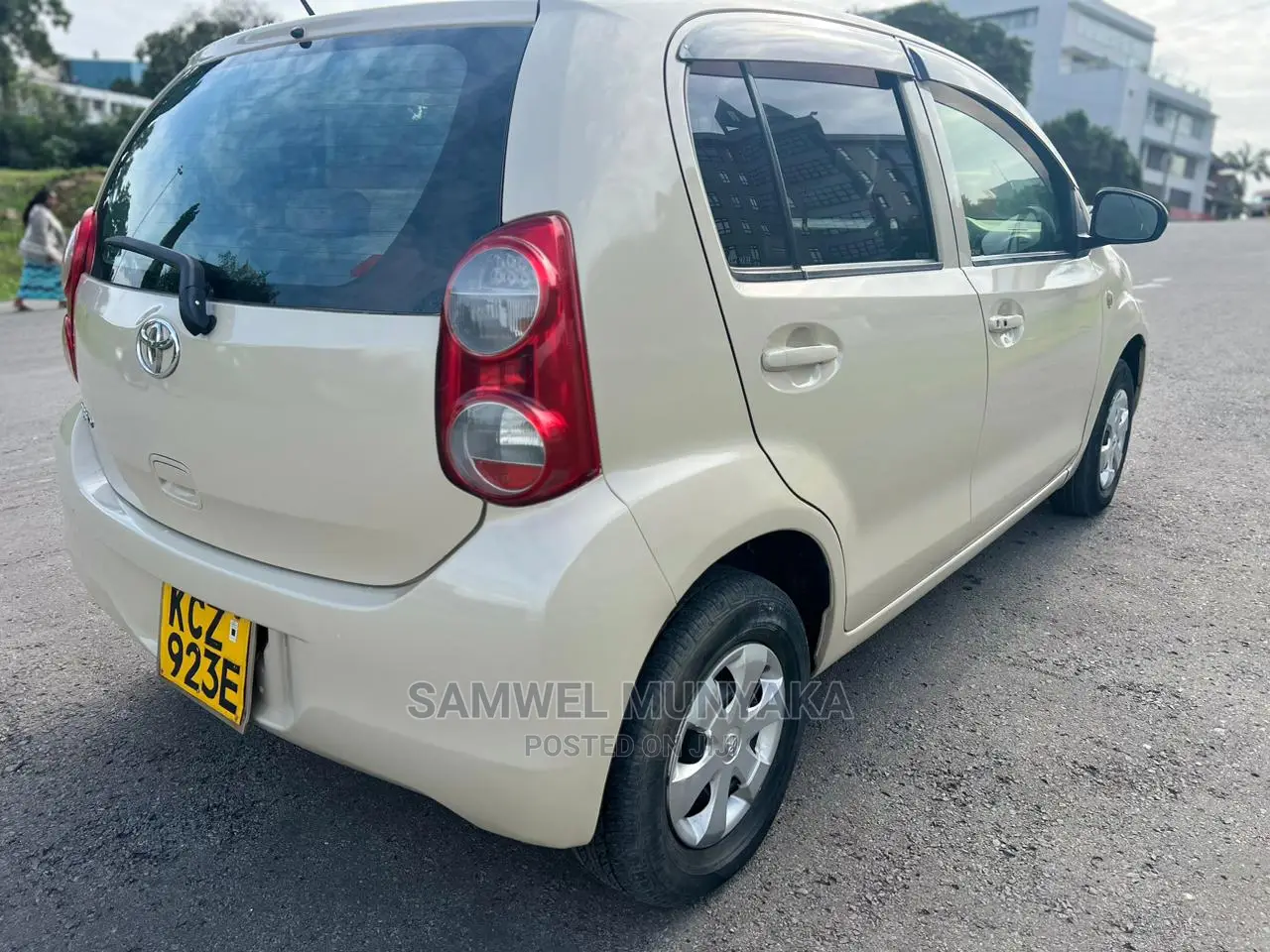 Toyota Passo 1.0 AWD 2013 White