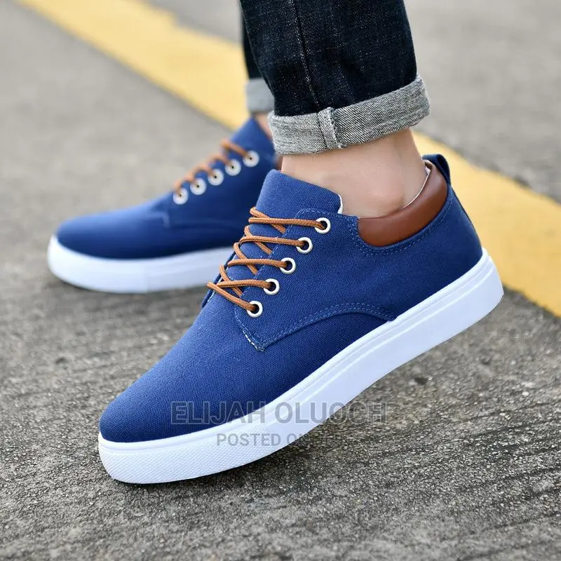Men Laced Rubbers