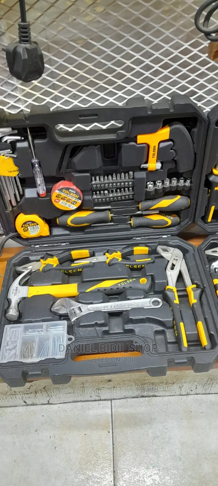 119pcs Toolkit Box for Electrician