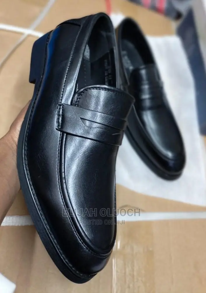 Quality Laceless Official Shoes