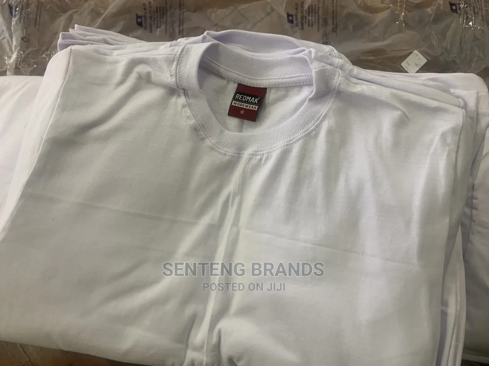 White Plain Cotton Tshirts in Large Supplies