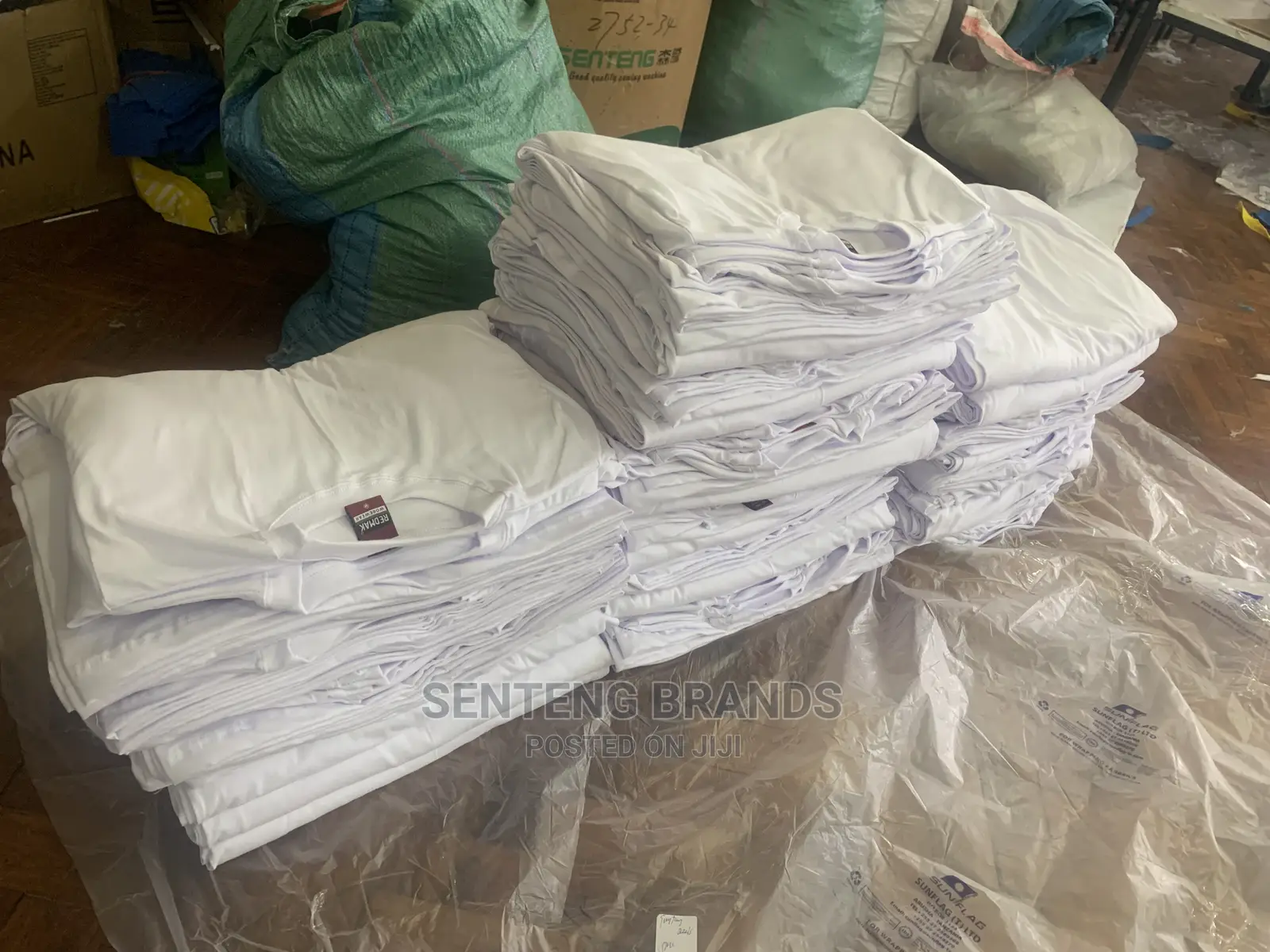 White Cotton Fabric Round Neck Tshirts