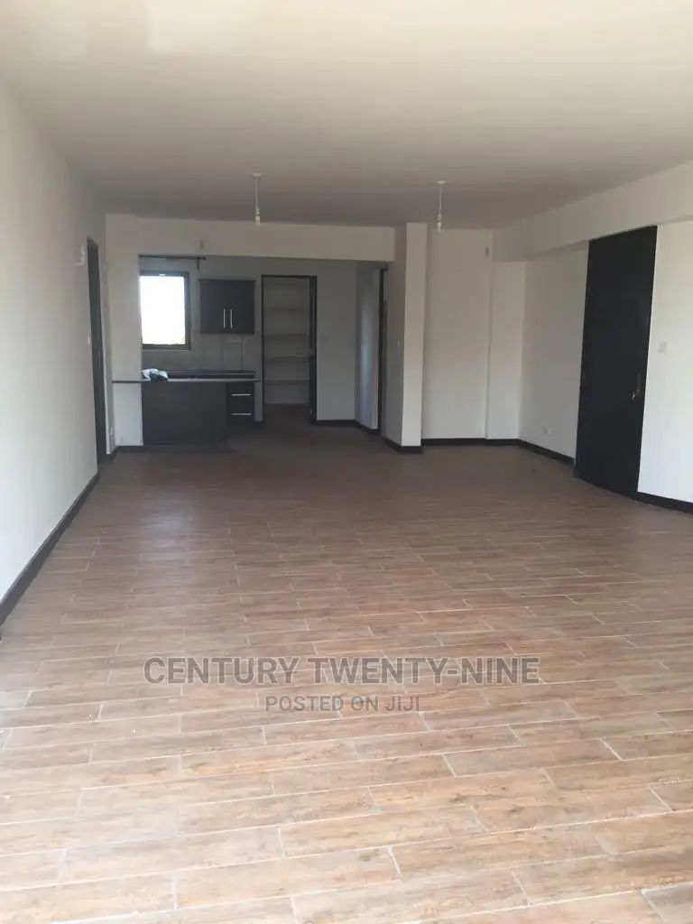 3bdrm Apartment in Iregi Square, Parklands/Highridge for sale