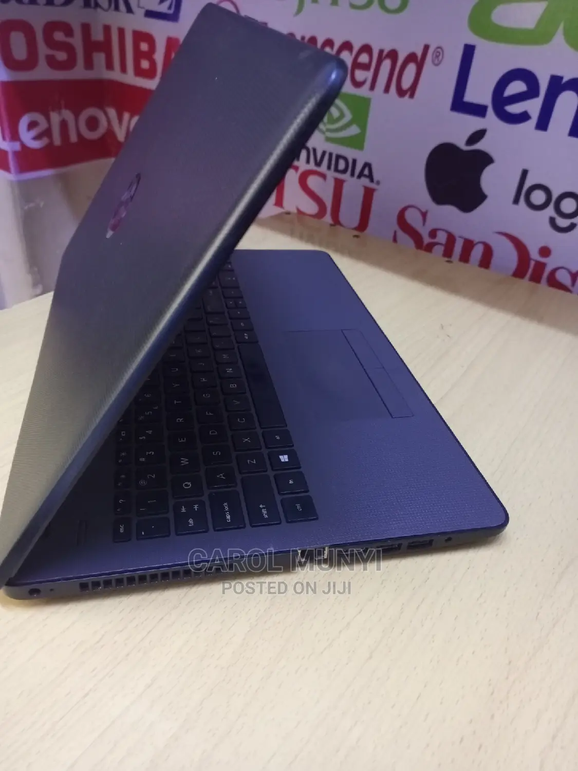 Laptop HP 15-Dy1031wm 4GB Intel Celeron HDD+SSD 500GB