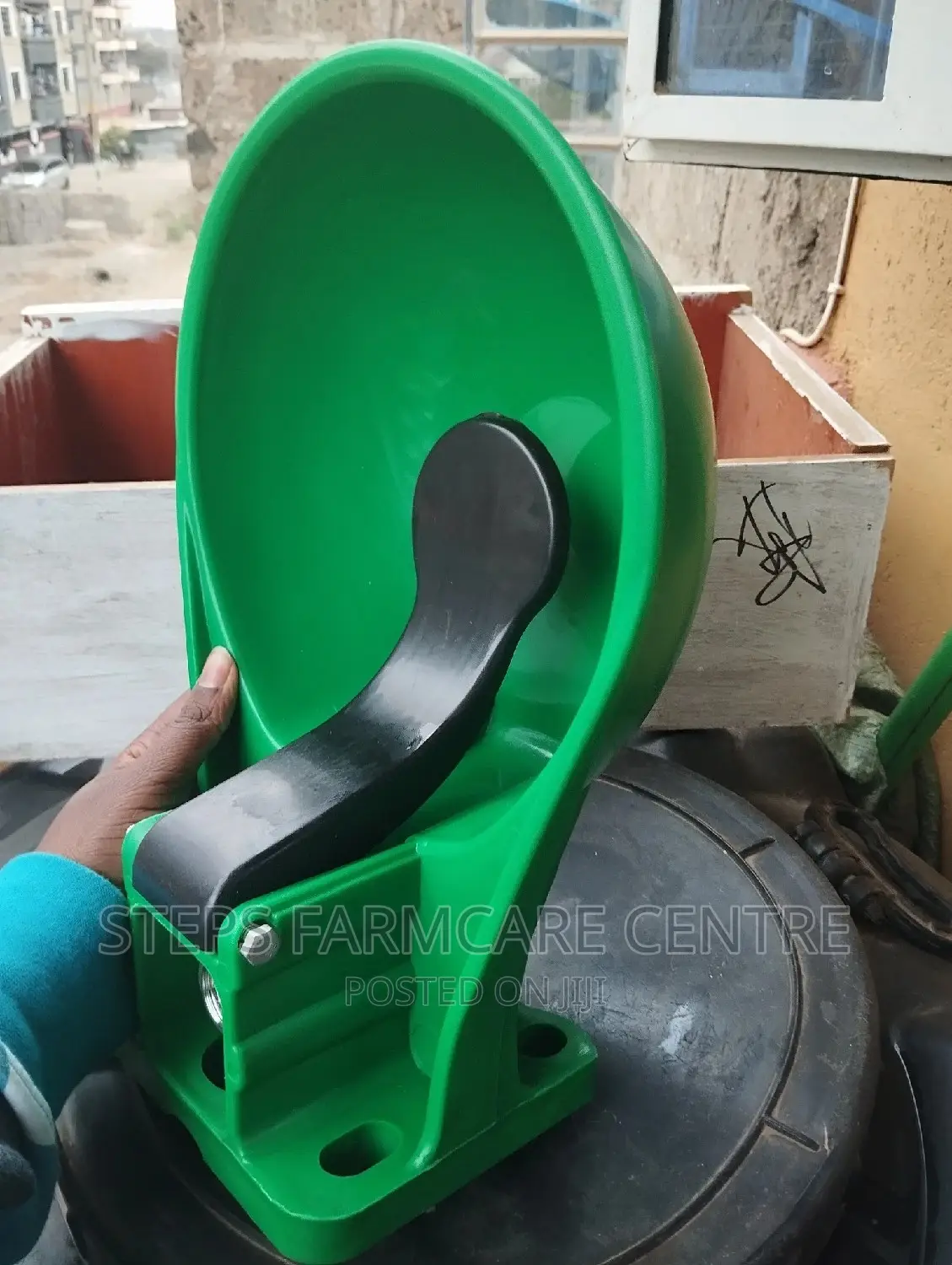 Plastic Automatic Cow Drinking Bowls