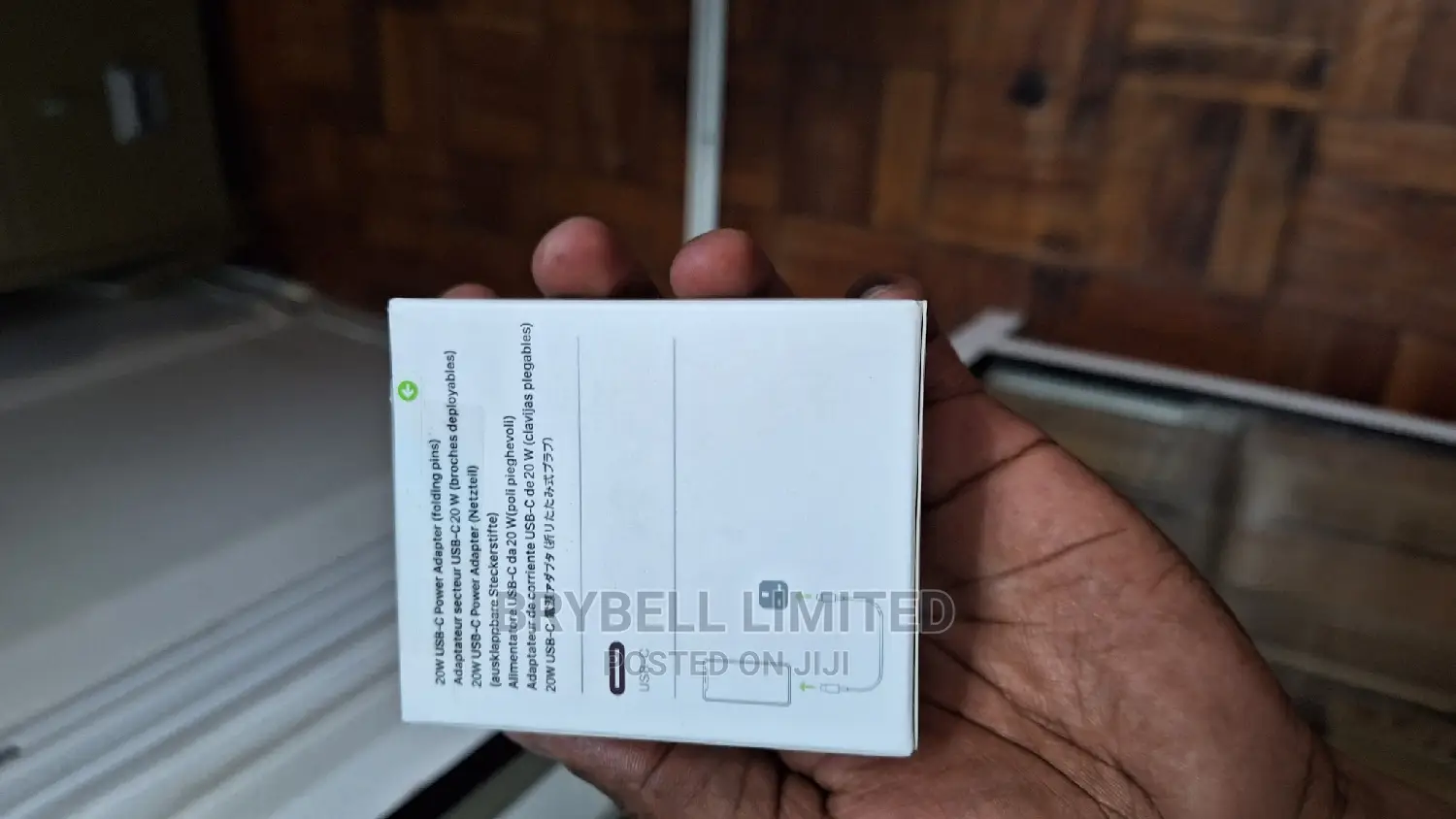 Apple Adapter Genuine on Offer