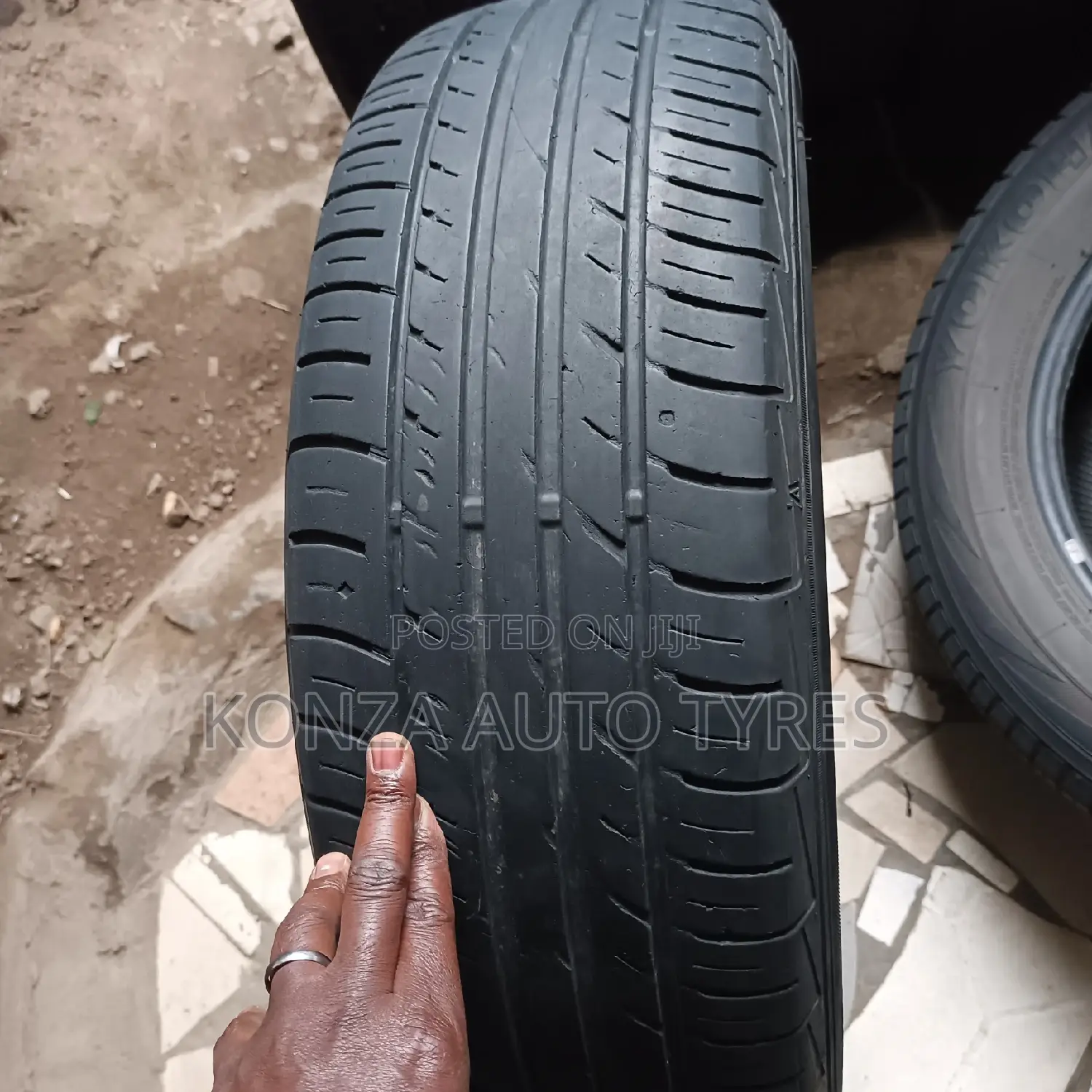 Dunlop Tyres 215/65r16