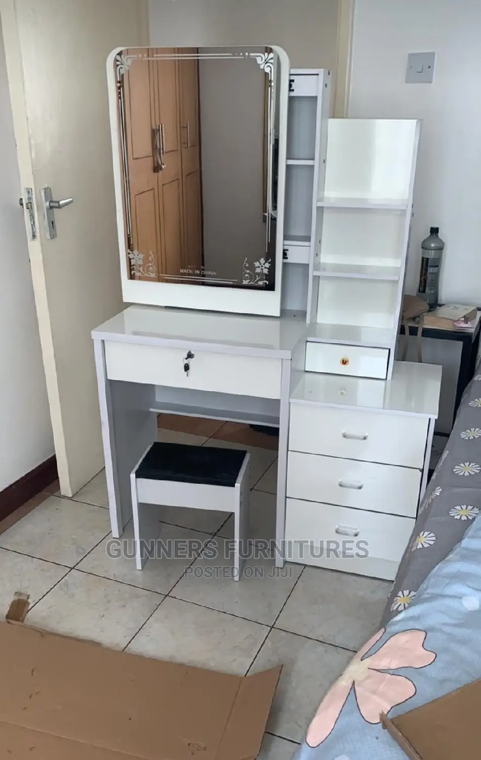 Dressing Table Dressing Table