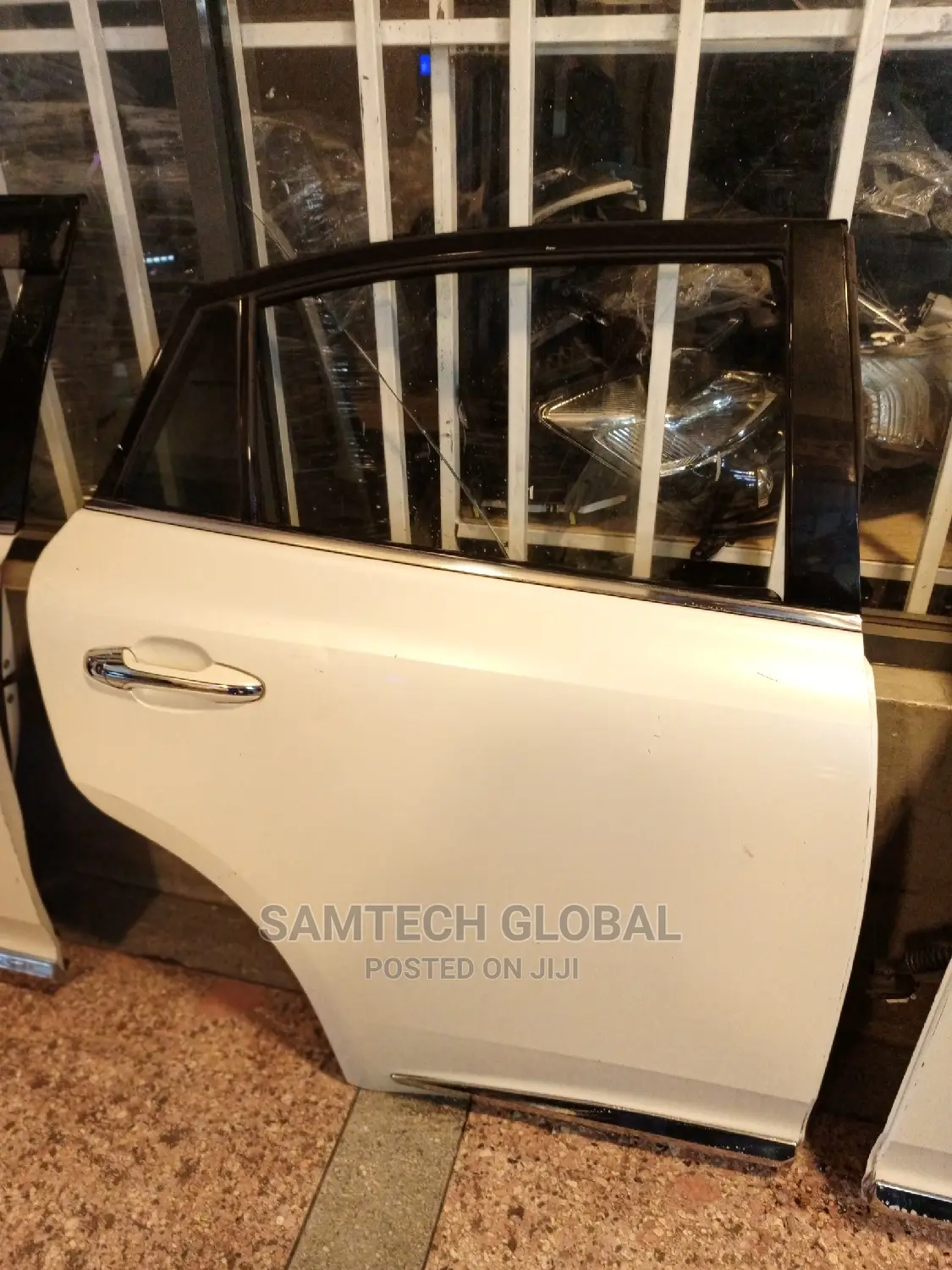 Harrier 2016 Back Door Left