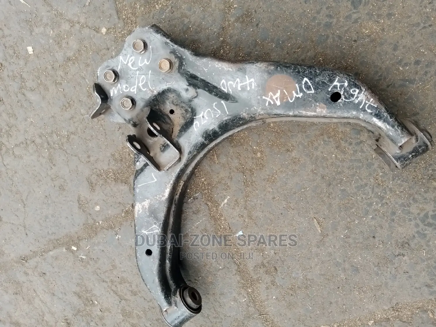 Super Ex-Japan Lower Arms Isuzu D-Max 2 4-Wheel Drive.