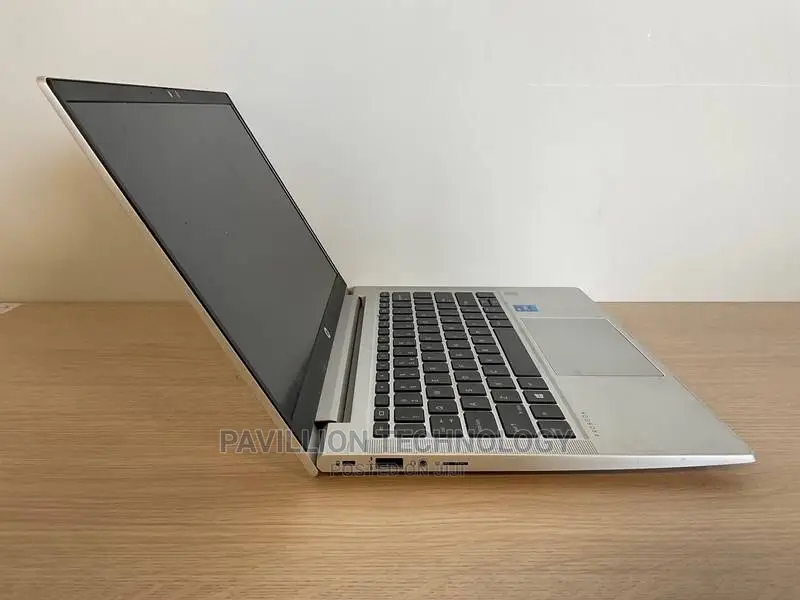 New Laptop HP ProBook 430 G8 8GB Intel Core I7 SSD 512GB