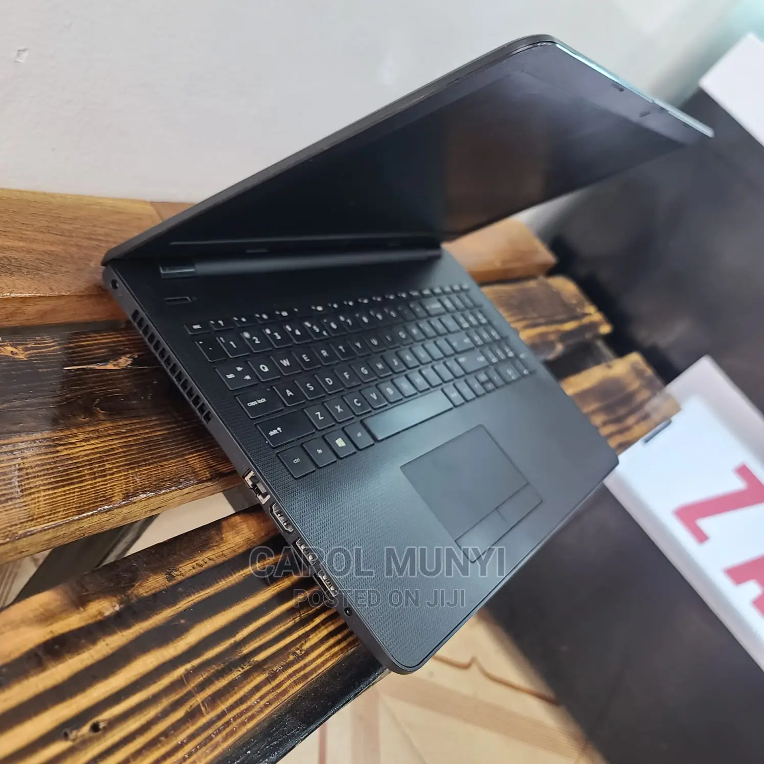 Laptop HP 15-Dw0037wm 4GB Intel Core I3 HDD+SSD 500GB