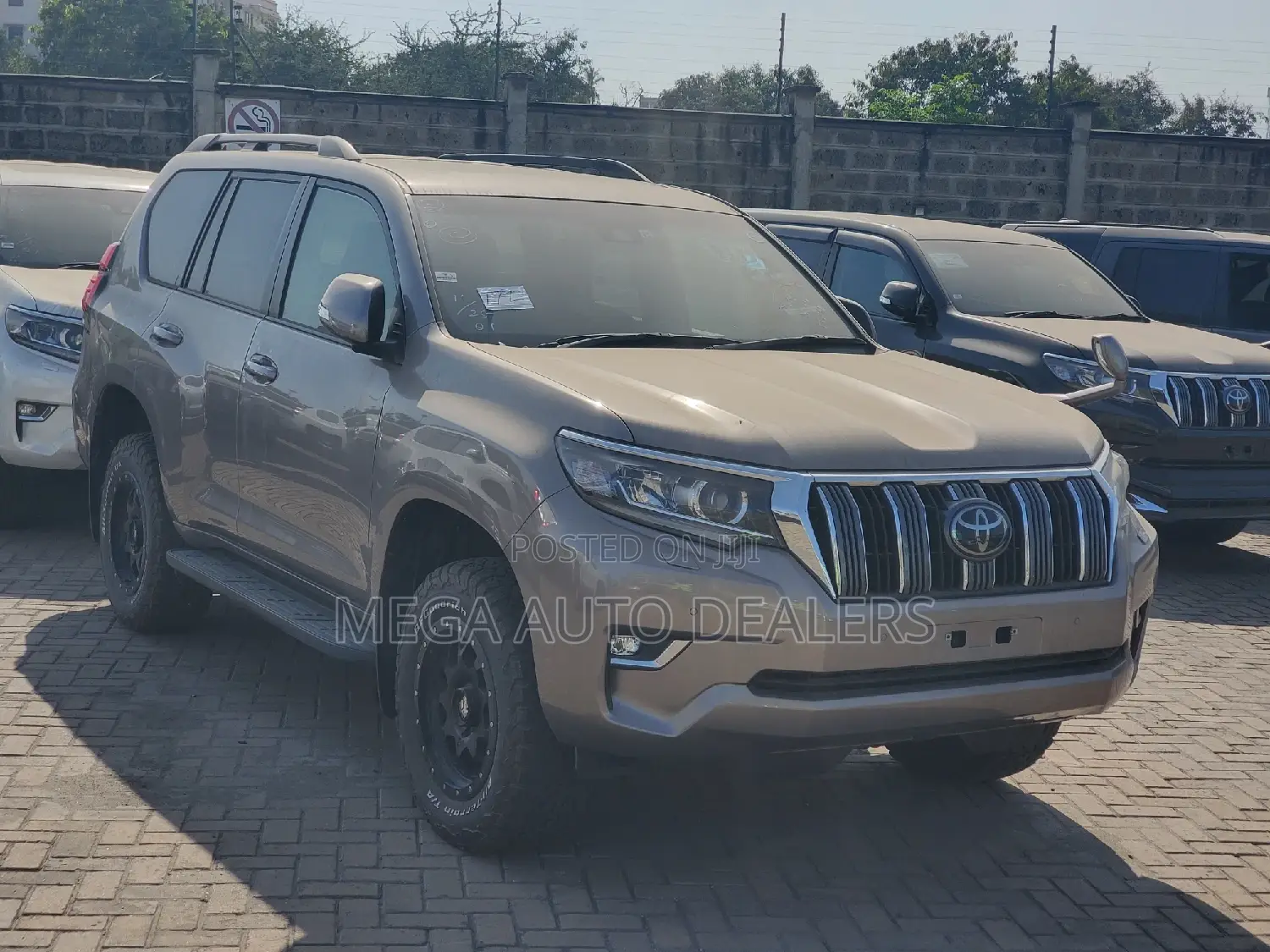 Toyota Land Cruiser Prado 2018 Brown