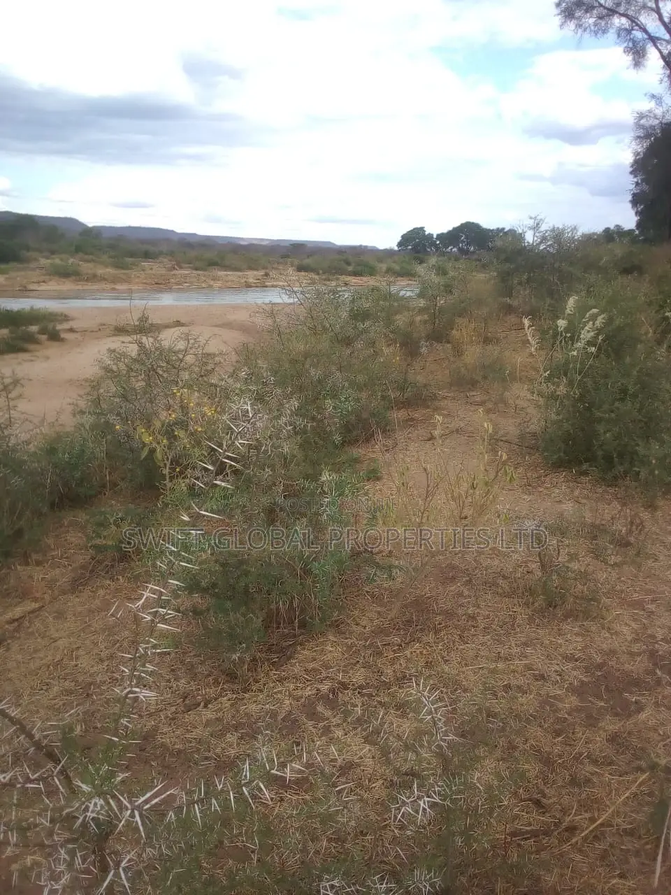 800 Acres Touching Athi River Is Available for Lease in Kambu