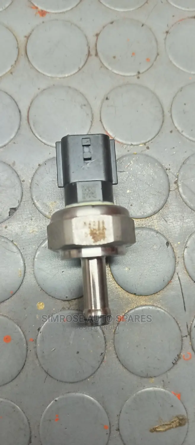 Mazda Cx5 Fuel Pressure Sensor. Demio Axela 