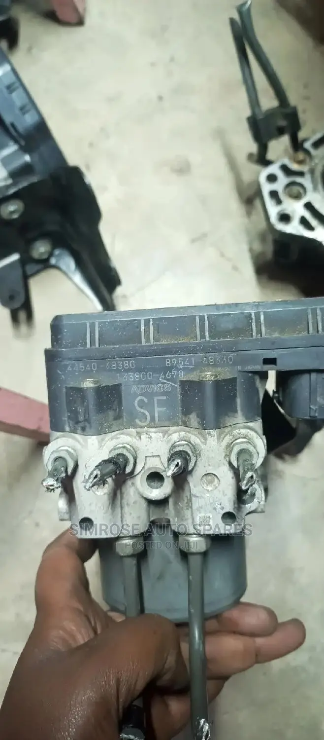 Toyota Lexus Rx 2009 Model Abs Pump