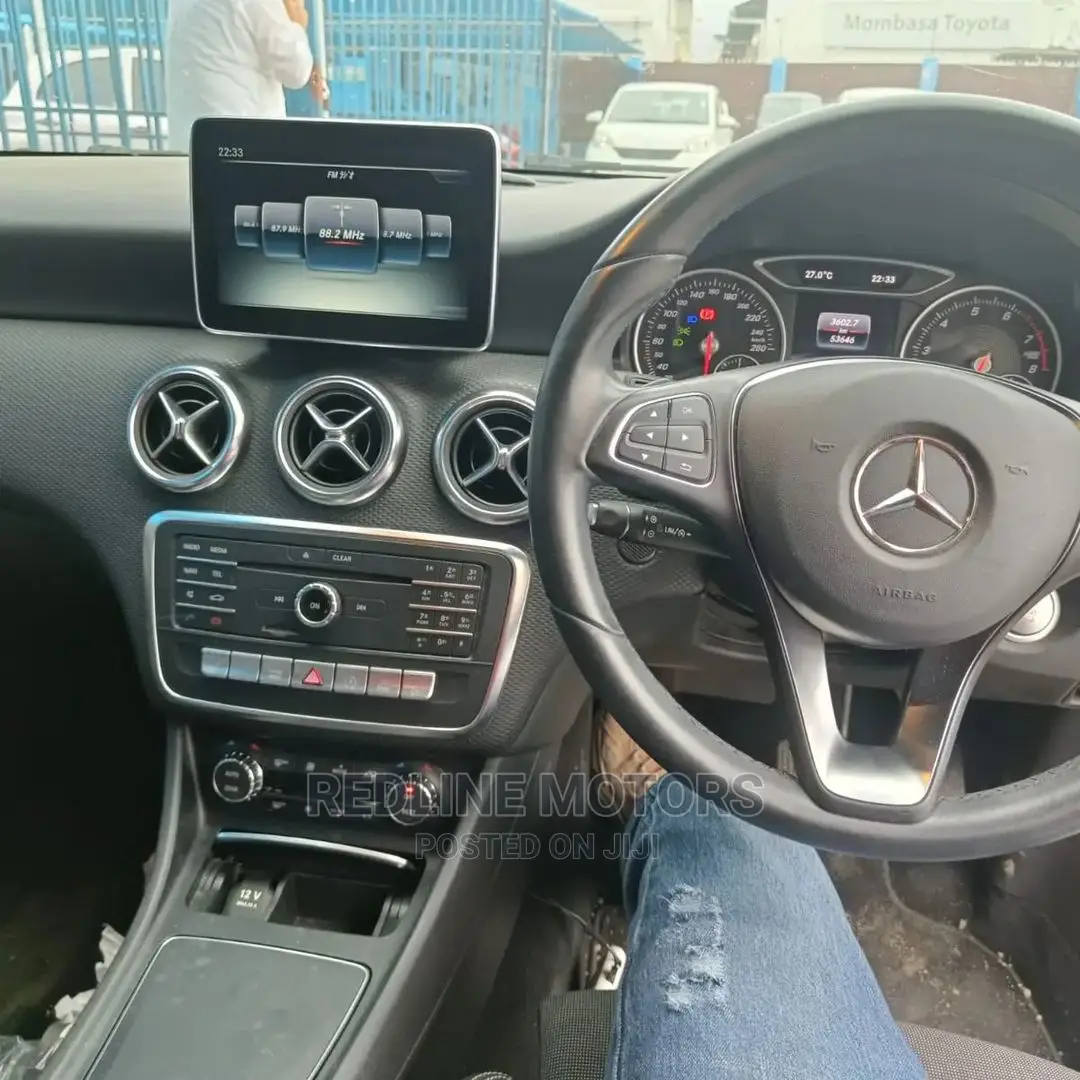 Mercedes-Benz A-Class 2016 Red