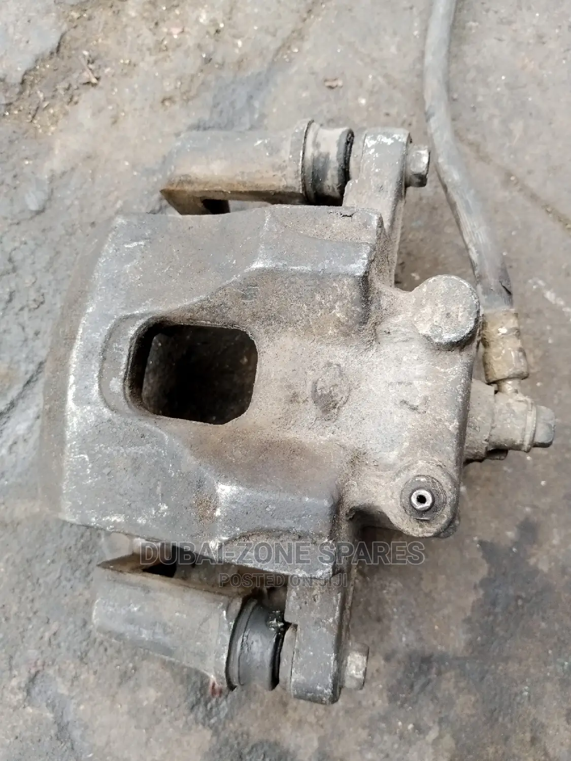 Front Calipers Nissan Sahara, Hardbody Single Piston.