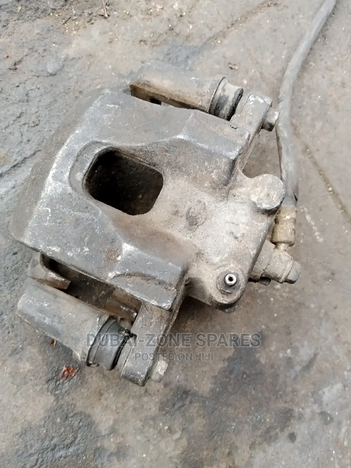 Front Calipers Nissan Sahara, Hardbody Single Piston.