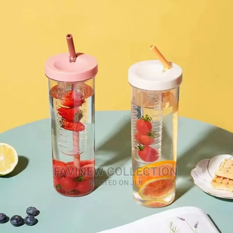 Cute Water Bottle With Foldable Straw 700ML Water Bottle