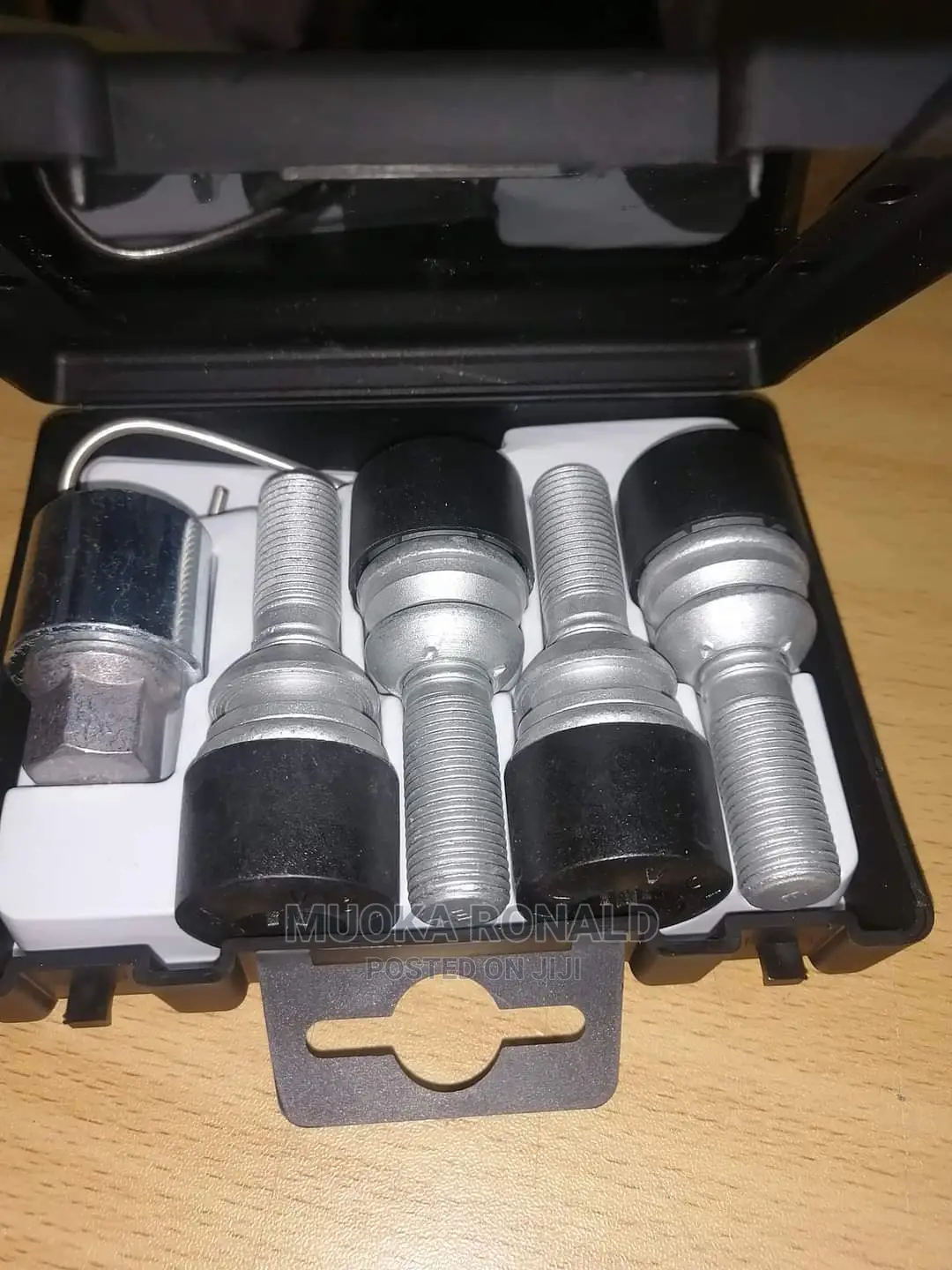 Germany Cars Lock Nuts (Lock Nuts)