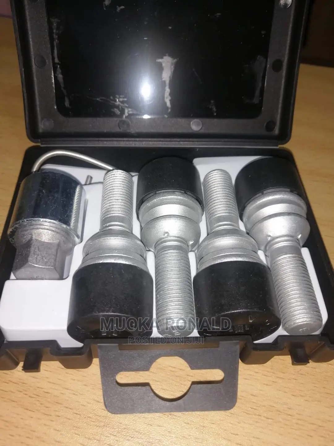 Germany Cars Lock Nuts (Lock Nuts)